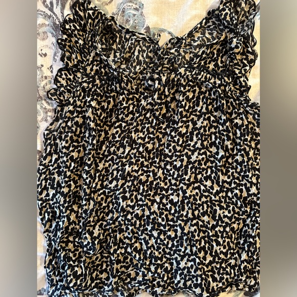 Flutter sleeve tie front tank - Picture 2 of 2